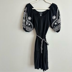 Woman’s XS Karen Kane Black and White Embroidered Midi Dress, Boho, Puff Sleeve